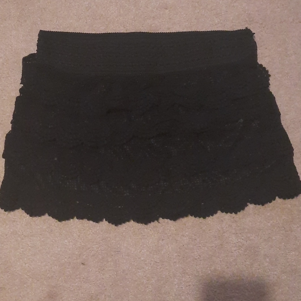 Skirt‎
